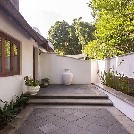 Mawethu Peaceful Garden With Covered Pool And Braai Area 开普敦 外观 照片