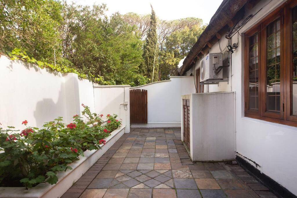 Mawethu Peaceful Garden With Covered Pool And Braai Area 开普敦 外观 照片
