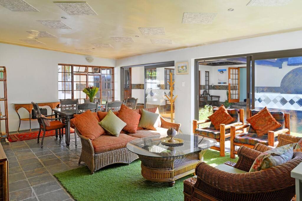 Mawethu Peaceful Garden With Covered Pool And Braai Area 开普敦 外观 照片