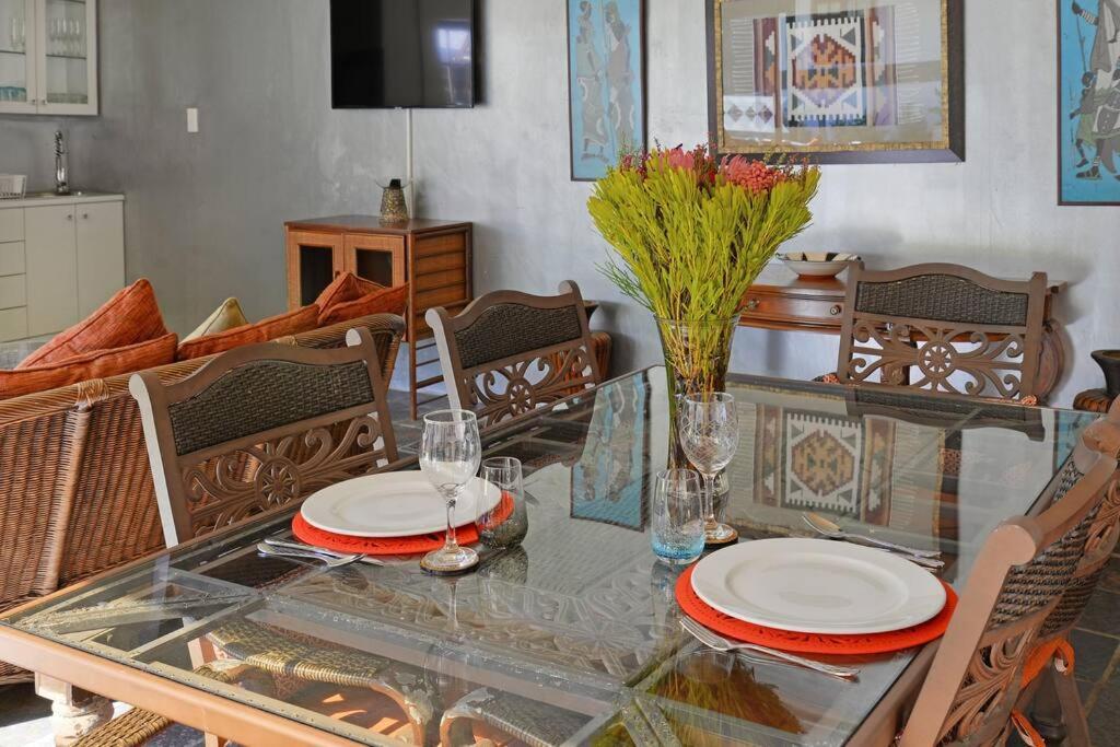 Mawethu Peaceful Garden With Covered Pool And Braai Area 开普敦 外观 照片